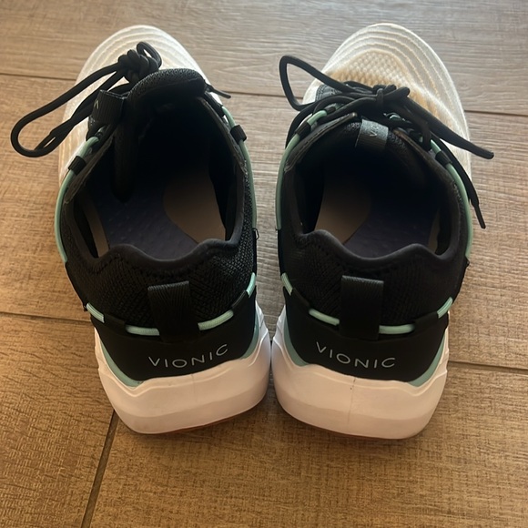 Vionic Fortune Women's Oxford Sneakers Tennis Shoes Size 8.5 excellent! - Picture 3 of 6